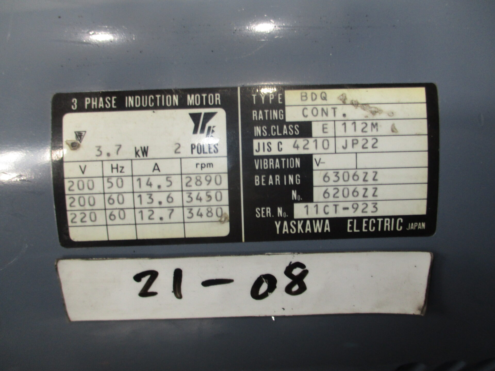 3.7kw2P200V安川