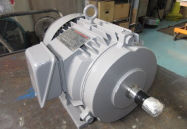 【NO.25-02】3.7kW4P 東芝　全閉モーター
