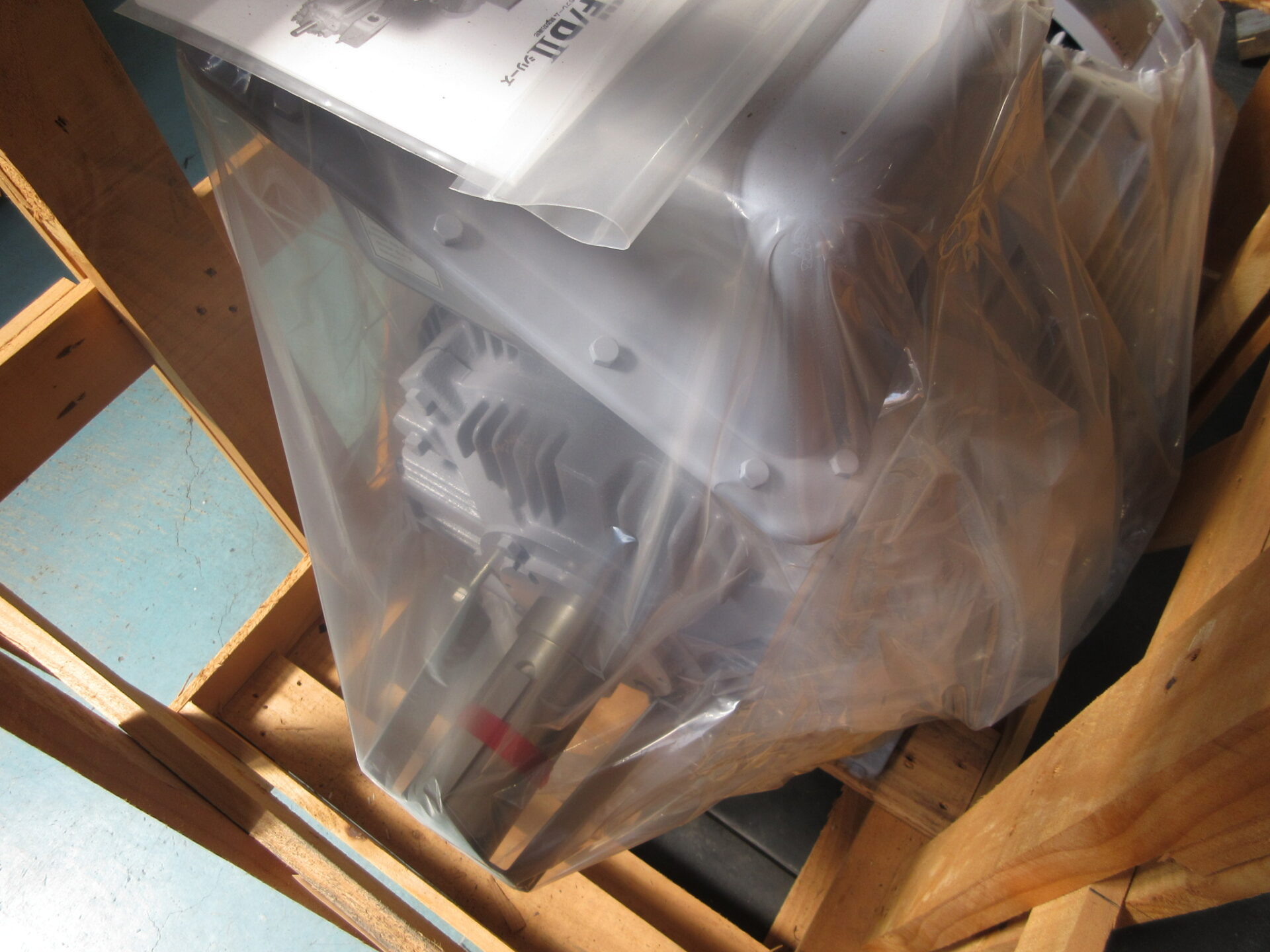 【NO.25-07】75kW4P220/400V　TIMEIC　屋外型脚取付モーター（新品）