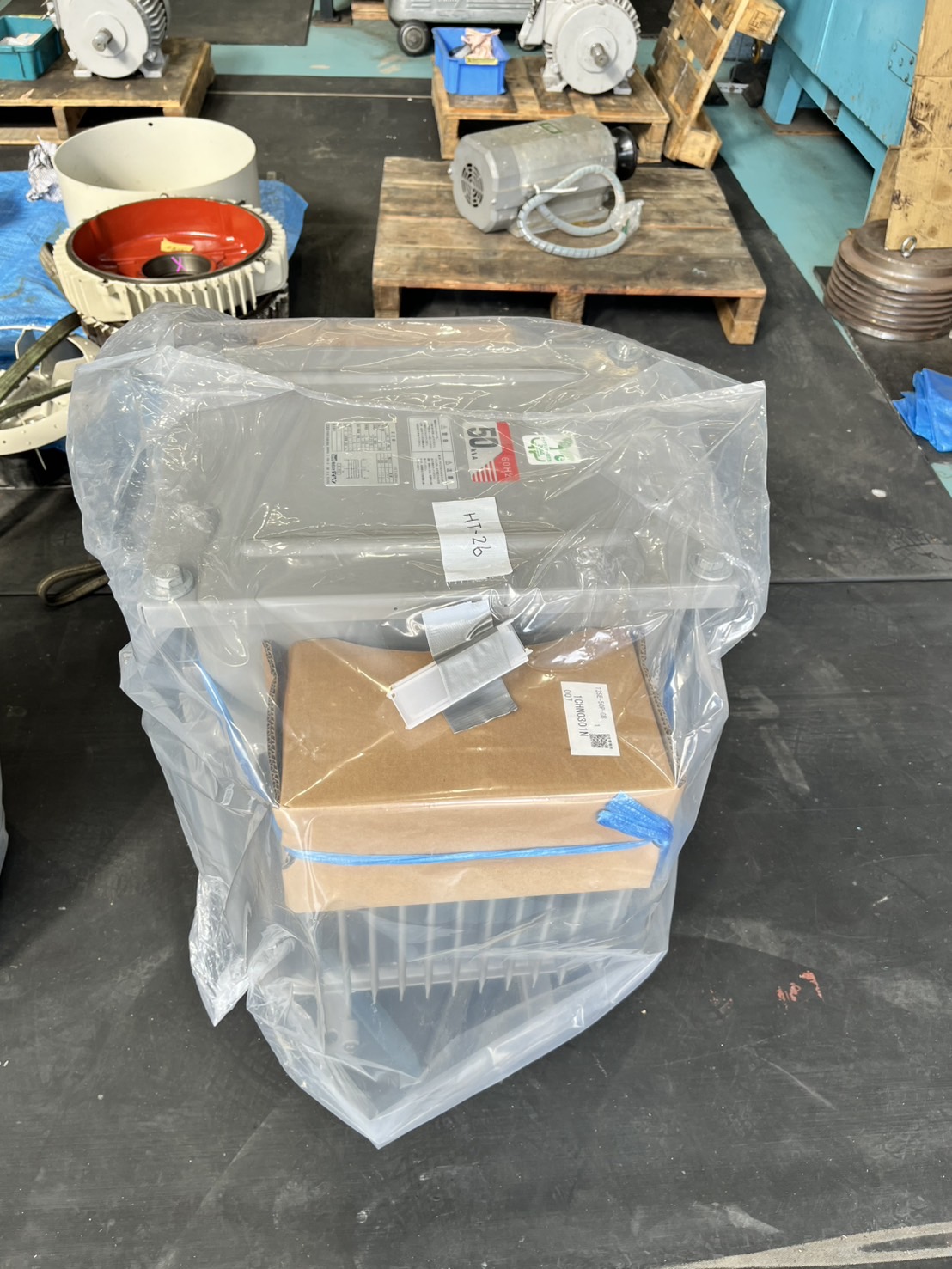 【NO.HT-26】　変圧器50KVA6600V60Hz　ダイヘン